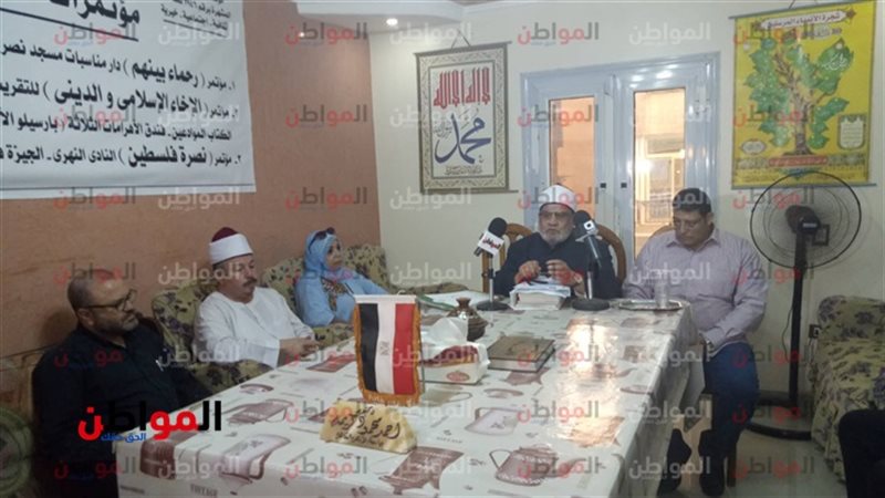 د/ أحمد كريمة خلال