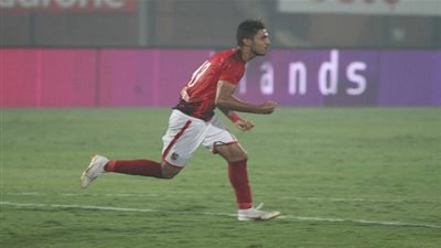 محمد شريف يسجل الهدف الرابع للأهلي في شباك النجمة 