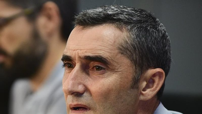 مدرب برشلونة أرنستو