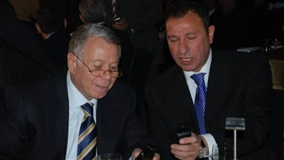 محمود الخطيب يكرم حسن حمدي في حفل الأهرام