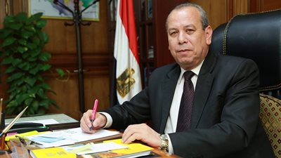 الدفع أو الحجز.. محافظ كفرالشيخ: إتخاذ الإجراءات القانونية ضد أصحاب محلات مجمع النور