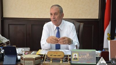 محافظ البحر الأحمر يؤكد على سرعة الانتهاء من أعمال الصرف الصحى