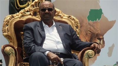 البشير بفاجيء العالم والسر.. حلايب وشلاتين