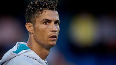 رونالدو يمدح 