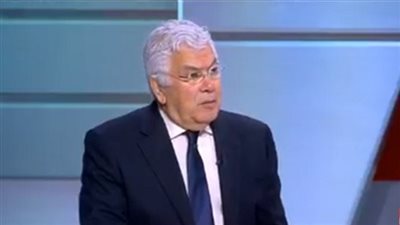 صلاح حافظ : حقل 