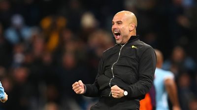 جوارديولا يشجع إدارة مانشستر سيتي على ضم لاعب جديد