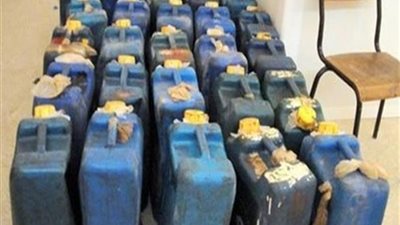 ضبط 2500 لتر مواد بترولية داخل مخزن بدون ترخيص في القليوبية