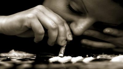 أبرز 6 فنانات دخلن السجن بسبب تعاطي المخدرات .. على رأسهن حبيبة عمرو دياب