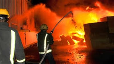 السيطرة علي حريق هائل بشركة الزيوت والصابون في كفر الزيات