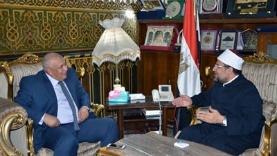 وزارة الأوقاف تدعم الوادي الجديد بـ 4 طن لحوم وفرش 5 مساجد بمناسبة العيد القومي 