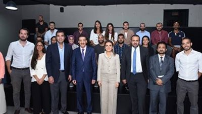 وزيرة الاستثمار ورئيس البنك الإسلامى يتفقدان 
