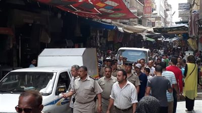 رفع 1153 حالة إشغالات ثابتة ومتحركة خلال حملة أمنية بالبحيرة 