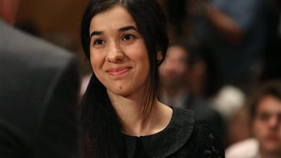 الإيزيدية نادية مراد تزين تويتر بعد فوزها بجائزة نوبل للسلام