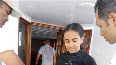 صور| بعد 55 ساعة تحت الماء  .. الطفلة ريم أشرف على أعتاب الدخول إلى موسوعة جينيس