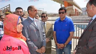 صور.. وزير الرياضة يوجه بصرف مستحقات تطوير استاد الزقازيق خلال جولته بالشرقية