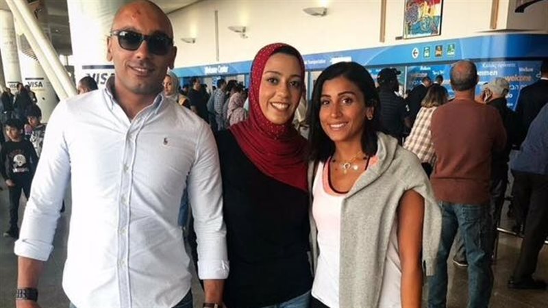 دينا الشربيني تحاصر