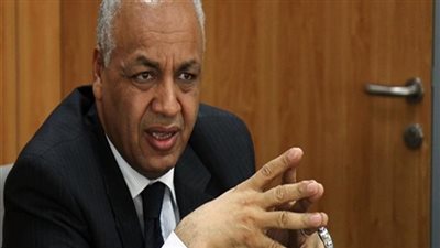 مصطفى بكري يطالب دول العالم بمنع إيران من الاستمرار في تدعيم الحوثيين 