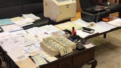 القبض على تشكيل عصابي تخصص في تزوير المستندات والأوراق الرسمية