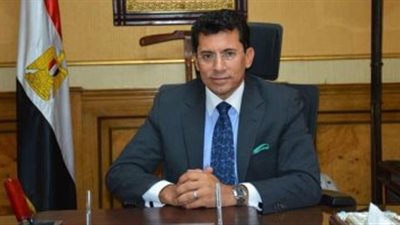 وزير الشباب والرياضة يهنأ رئيس الهيئة العامة للرياضة على نجاح السوبر المصري السعودي