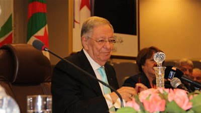 حزب جبهة التحرير الجزائرى يطالب باستقالة رئيس المجلس الشعبى الوطنى 