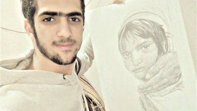 هشام الأشموني ورسم البورتريه .. قصة حب بدأت من السوشيال ميديا