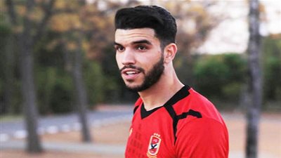 جلسات علاج طبيعي للمغربي وليد أزارو