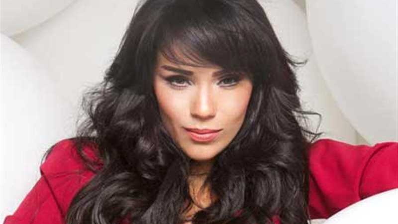 الفنانة أمينة 