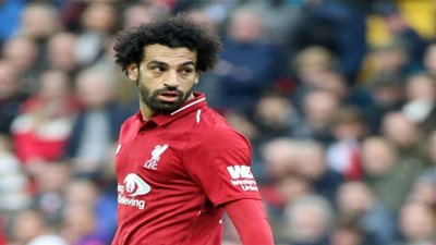 مدرب المنتخب يدافع عن محمد صلاح