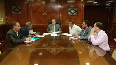 محافظ كفرالشيخ يبحث سبل فض المنازعات في القضايا المتنوعة