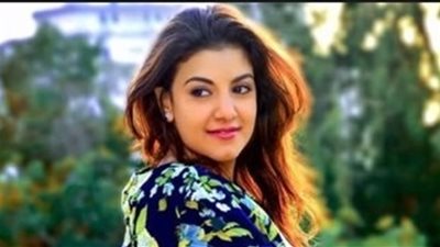 شاهد تكريم الفنانة ياسمين علي من الأكاديمية العربية للعلوم والتكنولوجيا