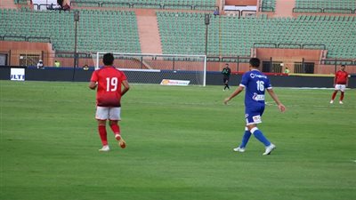 التعادل الإيجابي يحسم الشوط الأول لمباراة الأهلي والترسانة