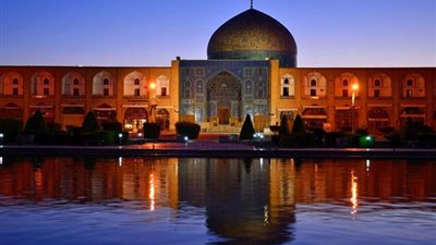 مسجد الشيخ لطف الله الإيراني .. كيف أصبح منبرا للفكر الشيعي ولماذا سمي بهذا الاسم 