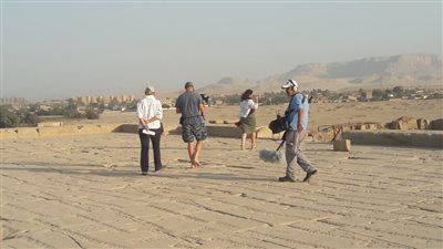 فيديو.. وفد بريطاني يعد فيلمًا وثائقيًا عن الحضارة المصرية