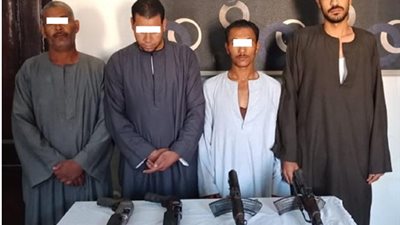 ضبط 4 قطع أسلحة نارية فى حملة أمنية مكبرة استهدفت قرية شيبة بالمنيا