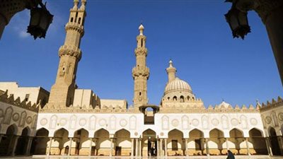 فيديو.. التليفزيون المصري ينقل صلاة الجمعة من الجامع الأزهر الشريف 
