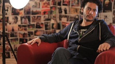 المخرج محمد سلامة ينعي غنوة أخت أنغام     