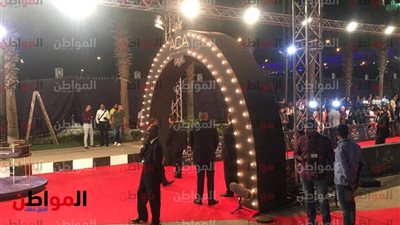 صور| تجهيزات حفل جوائز مهرجان السينما العربية 