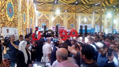 صور.. الآلاف من المواطنين يتوافدون إلى ملتقى توظيف شباب الغربية