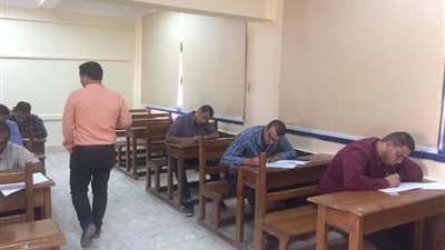 بدء اختبارات التقييم المسار الوظيفي للعاملين للترقي بمياه الشرب ببني سويف