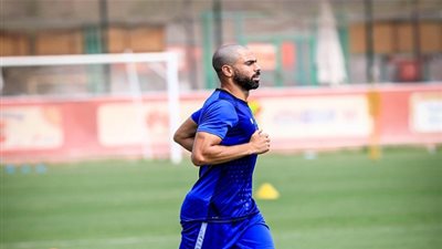 الفحص الطبي يحدد موقف أحمد فتحي من المشاركة في مران الأهلي