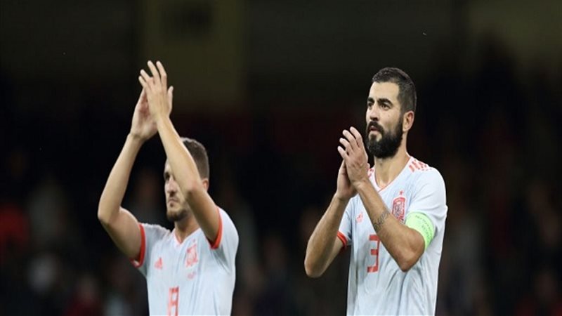 مدافع إسبانيا راؤول