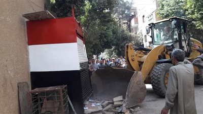 صور.. رفع 149 حالة إشغال طريق بميادين وشوارع مدينة سمسطا في بني سويف