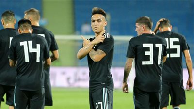 فيديو.. لاوتارو مارتينيز يتألق في تدريبات الأرجنتين