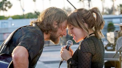 فيديو| فيلم A Star is Born  يواصل تحطيم الإيرادات بعد أسبوع فقط من عرضه