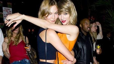  عارضة الأزياء الأمريكية كارلي كلوس تجيب على سؤال Jennifer Lawrence 