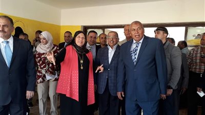 وزير التنمية يتفقد مدرسة نجيب محفوظ بالوادي الجديد ويفتتح بانورما اكتوبر 