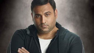 اكرم حسني يتعاقد على بطولة مسلسل 