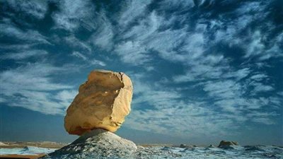 فيديوجراف| أبرز 10 معلومات لا تعرفها عن الصحراء البيضاء