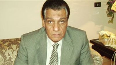 تعليقات حزينة فى تويتر على وفاة الفنان أحمد عبد الوارث 
