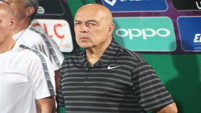 كريستيان جروس يوجه رسالة نارية إلى رباعي الزمالك الإفريقي